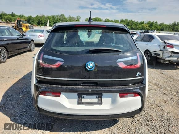 ✅ 2019 BMW i3 • VIN: WBY8P4C51K7E72541 • Lot: 62167565. Listed on Copart with 1,967 mi. Free auction sales archive from the USA and detailed vehicle history report at DreamBid. Image 6.