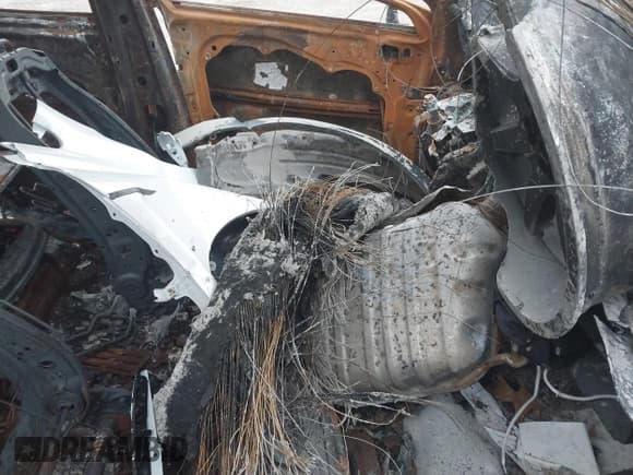 ✅ 2020 Hyundai Santa Fe SE • VIN: 5NMS2CAD6LH228904 • Lot: 41226700. Wystawiony na IAAI z przebiegiem 21 678 mil. Bezpłatny archiwum sprzedaży aukcyjnych z USA i szczegółowy raport historii pojazdu na DreamBid. Zdjęcie 5.