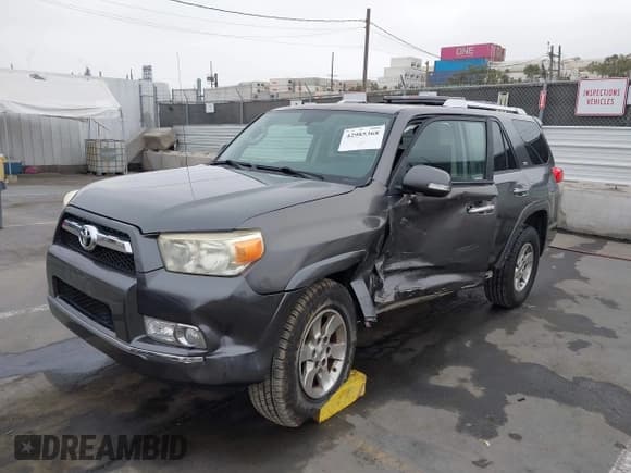 ✅ 2011 Toyota 4Runner Trail • VIN: JTEBU5JR1B5044307 • Lot: 42985368. Listed on IAAI with 136,261 mi. Free auction sales archive from the USA and detailed vehicle history report at DreamBid. Image 16.