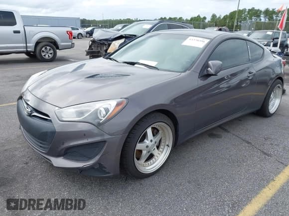 ✅ 2013 Hyundai Genesis Coupe Premium • VIN: KMHHT6KD3DU100214 • Lot: 43370396. Listed on IAAI with 158,227 mi. Free auction sales archive from the USA and detailed vehicle history report at DreamBid. Image 2.