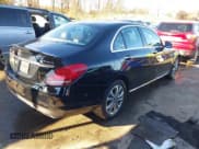 ✅ 2017 Mercedes-Benz C 300 • VIN: 55SWF4KB5HU221846 • Lot: 43765894. Wystawiony na IAAI z przebiegiem 99 367 mil. Bezpłatny archiwum sprzedaży aukcyjnych z USA i szczegółowy raport historii pojazdu na DreamBid. Zdjęcie 4.