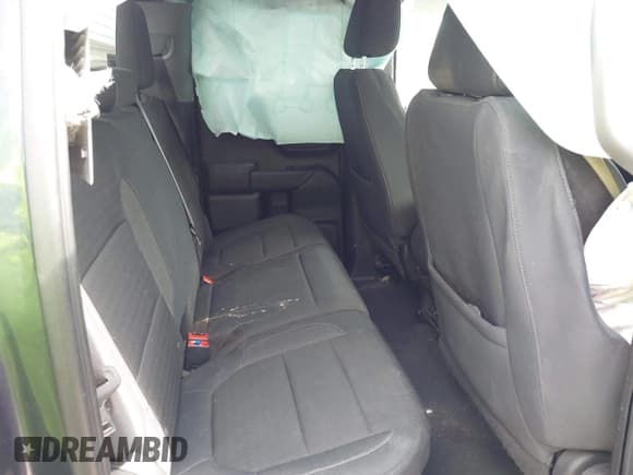 ✅ 2019 Chevrolet Silverado 1500 LT • VIN: 1GCRYDEDXKZ270189 • Lot: 42770768. Wystawiony na IAAI z przebiegiem 105 062 mil. Bezpłatny archiwum sprzedaży aukcyjnych z USA i szczegółowy raport historii pojazdu na DreamBid. Zdjęcie 8.