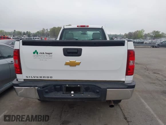 ✅ 2012 Chevrolet Silverado 2500HD Work Truck • VIN: 1GB0CVCG8CF145676 • Lot: 41835188. Wystawiony na IAAI z przebiegiem 88 412 mil. Bezpłatny archiwum sprzedaży aukcyjnych z USA i szczegółowy raport historii pojazdu na DreamBid. Zdjęcie 16.