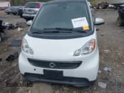 ✅ 2015 Smart fortwo Passion • VIN: WMEEJ3BA9FK801907 • Лот: 41936004. Опубликован ранее на IAAI с пробегом 72 152 миль. Бесплатный доступ к архиву аукционных продаж из США и подробный отчёт об истории автомобиля на DreamBid. Изображение 6.