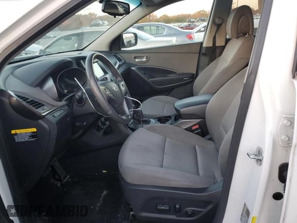 ✅ 2017 Hyundai Santa Fe 2.4L • VIN: 5NMZUDLB9HH016404 • Lot: 86643515. Listed on Copart with 73,795 mi. Free auction sales archive from the USA and detailed vehicle history report at DreamBid. Image 7.