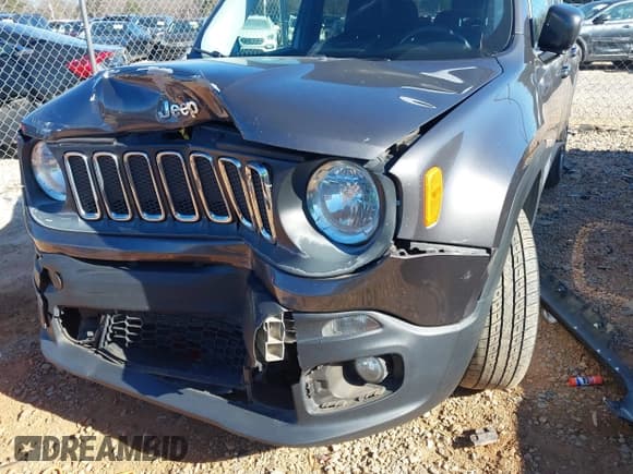 ✅ 2017 Jeep Renegade Latitude • VIN: ZACCJABB4HPG20712 • Lot: 43812798. Wystawiony na IAAI z przebiegiem 108 412 mil. Bezpłatny archiwum sprzedaży aukcyjnych z USA i szczegółowy raport historii pojazdu na DreamBid. Zdjęcie 17.