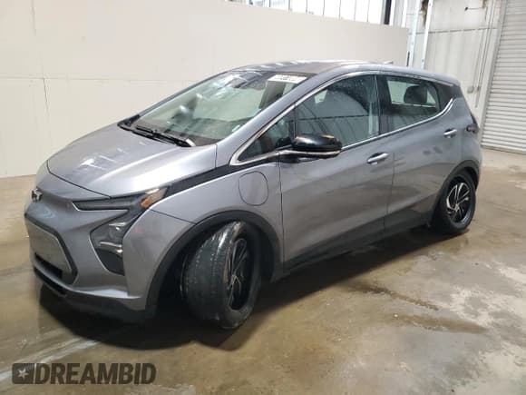 ✅ 2023 Chevrolet Bolt EV 2LT • VIN: 1G1FX6S04P4188913 • Lot: 66911884. Wystawiony na Copart z przebiegiem 39 173 mil. Bezpłatny archiwum sprzedaży aukcyjnych z USA i szczegółowy raport historii pojazdu na DreamBid. Zdjęcie 1.
