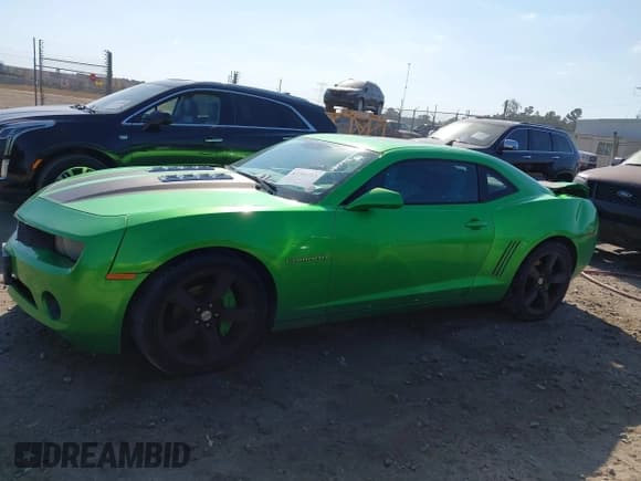 ✅ 2011 Chevrolet Camaro 1LT • VIN: 2G1FB1EDXB9161866 • Lot: 43741313. Wystawiony na IAAI z przebiegiem Nie podano. Bezpłatny archiwum sprzedaży aukcyjnych z USA i szczegółowy raport historii pojazdu na DreamBid. Zdjęcie 12.
