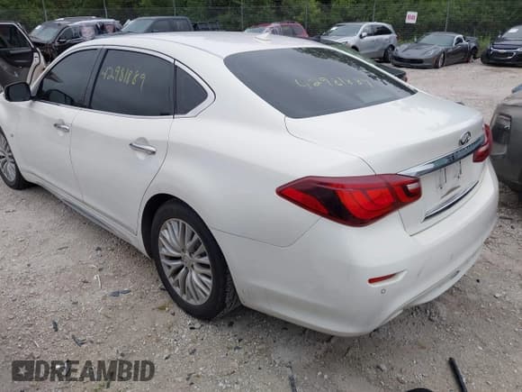 ✅ 2015 Infiniti Q70 • VIN: JN1BY1PP7FM600139 • Лот: 42981889. Опубликован ранее на IAAI с пробегом 132 391 миль. Бесплатный доступ к архиву аукционных продаж из США и подробный отчёт об истории автомобиля на DreamBid. Изображение 3.