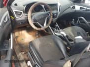 ✅ 2016 Hyundai Veloster • VIN: KMHTC6AD8GU280564 • Lot: 76134084. Wystawiony na Copart z przebiegiem 88 512 mil. Bezpłatny archiwum sprzedaży aukcyjnych z USA i szczegółowy raport historii pojazdu na DreamBid. Zdjęcie 8.