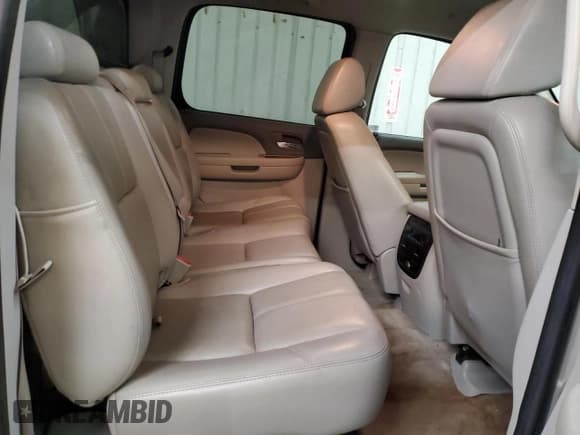 ✅ 2007 Chevrolet Avalanche 1LT • VIN: 3GNFK12307G145313 • Lot: 81746835. Listed on Copart with 136,215 mi. Free auction sales archive from the USA and detailed vehicle history report at DreamBid. Image 10.