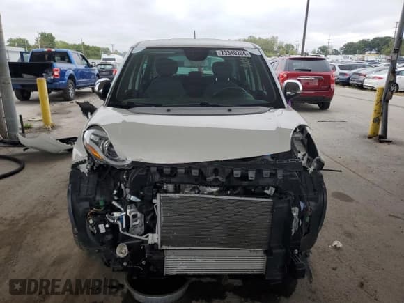 ✅ 2014 FIAT 500L Lounge • VIN: ZFBCFACH9EZ003309 • Lot: 73340204. Listed on Copart with 40,032 mi. Free auction sales archive from the USA and detailed vehicle history report at DreamBid. Image 5.