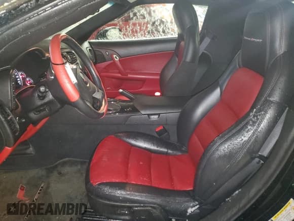 ✅ 2011 Chevrolet Corvette Z16 Grand Sport 3LT • VIN: 1G1YW2DW8B5101300 • Lot: 88465065. Listed on Copart with 35,870 mi. Free auction sales archive from the USA and detailed vehicle history report at DreamBid. Image 7.