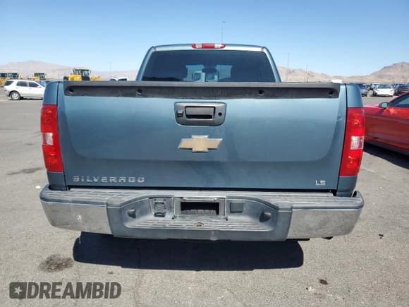✅ 2009 Chevrolet Silverado 1500 Work Truck • VIN: 1GCEC19C59Z155491 • Lot: 81973825. Wystawiony na Copart z przebiegiem 176 198 mil. Bezpłatny archiwum sprzedaży aukcyjnych z USA i szczegółowy raport historii pojazdu na DreamBid. Zdjęcie 6.