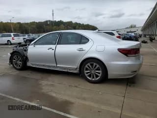 ✅ 2013 Lexus LS 460 • VIN: JTHBL5EF3D5119971 • Lot: 87129545. Wystawiony na Copart z przebiegiem 117 866 mil. Bezpłatny archiwum sprzedaży aukcyjnych z USA i szczegółowy raport historii pojazdu na DreamBid. Zdjęcie 2.