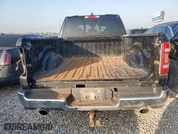 2020 Ram 1500 Laramie with VIN 1C6RREDT7LN306139, listed as a Copart auction lot 57487295 with 118,657 mi miles and Salvage title. Bid and sale history available at DreamBid. Image 6.