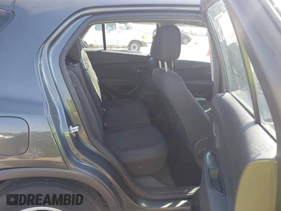 2020 Chevrolet Trax LS с VIN 3GNCJKSB9LL261954, выставлен на аукционе IAAI как лот 43360540 с пробегом 66 299 миль миль и . История ставок и продаж доступна на DreamBid. Изображение 8.