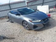 ✅ 2019 Nissan Maxima SL • VIN: 1N4AA6AV1KC381444 • Lot: 43647547. Wystawiony na IAAI z przebiegiem 110 239 mil. Bezpłatny archiwum sprzedaży aukcyjnych z USA i szczegółowy raport historii pojazdu na DreamBid. Zdjęcie 1.