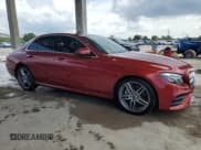 ✅ 2019 Mercedes-Benz E 300 • VIN: WDDZF4JB8KA511164 • Лот: 63814545. Опубликован ранее на Copart с пробегом Не указан. Бесплатный доступ к архиву аукционных продаж из США и подробный отчёт об истории автомобиля на DreamBid. Изображение 4.