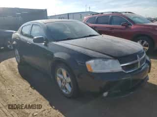 2010 Dodge Avenger R/T с VIN 1B3CC5FV1AN118908, выставлен на аукционе Copart как лот 70855714 с пробегом 158 363 миль миль и Чистый • Clean title. История ставок и продаж доступна на DreamBid. Изображение 4.