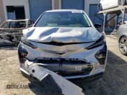 ✅ 2023 Chevrolet Bolt EV 2LT • VIN: 1G1FX6S00P4185023 • Lot: 57510324. Wystawiony na Copart z przebiegiem 8 326 mil. Bezpłatny archiwum sprzedaży aukcyjnych z USA i szczegółowy raport historii pojazdu na DreamBid. Zdjęcie 5.