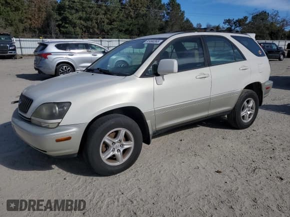 ✅ 2000 Lexus RX 300 • VIN: JT6HF10U8Y0157465 • Lot: 91490365. Wystawiony na Copart z przebiegiem 131 658 mil. Bezpłatny archiwum sprzedaży aukcyjnych z USA i szczegółowy raport historii pojazdu na DreamBid. Zdjęcie 1.