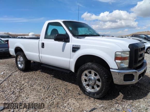 ✅ 2008 Ford F-250 XL • VIN: 1FTNF21588EB44260 • Lot: 51682475. Listed on Copart with 189,735 mi. Free auction sales archive from the USA and detailed vehicle history report at DreamBid. Image 4.