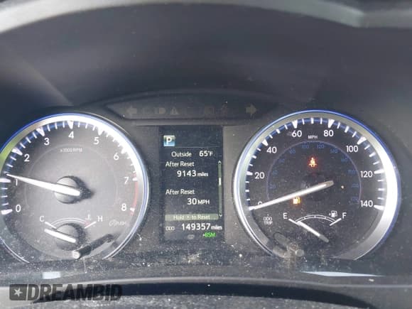 ✅ 2017 Toyota Highlander Limited • VIN: 5TDDZRFHXHS393913 • Lot: 43388149. Listed on IAAI with 149,357 mi. Free auction sales archive from the USA and detailed vehicle history report at DreamBid. Image 7.