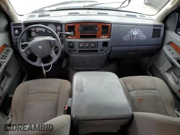 2006 Dodge 1500 SLT с VIN 1D7HU18N56S678677, выставлен на аукционе Copart как лот 48652354 с пробегом 174 650 миль миль и Списание • Salvage title. История ставок и продаж доступна на DreamBid. Изображение 8.