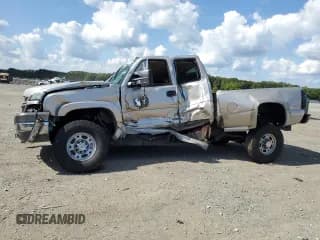 ✅ 2004 Chevrolet Silverado 2500HD LS • VIN: 1GCHK29U94E299298 • Lot: 80473825. Wystawiony na Copart z przebiegiem Nie podano. Bezpłatny archiwum sprzedaży aukcyjnych z USA i szczegółowy raport historii pojazdu na DreamBid. Zdjęcie 1.