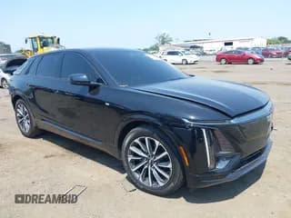 ✅ 2024 Cadillac LYRIQ Sport • VIN: 1GYKPVRL9RZ117402 • Lot: 42789489. Listed on IAAI with 13,575 mi. Free auction sales archive from the USA and detailed vehicle history report at DreamBid. Image 1.