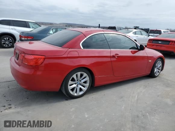 ✅ 2012 BMW 3 Series 328i • VIN: WBADW7C50CE730253 • Lot: 43255504. Listed on Copart with 63,778 mi. Free auction sales archive from the USA and detailed vehicle history report at DreamBid. Image 3.