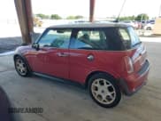 ✅ 2006 MINI Hardtop S • VIN: WMWRE335X6TJ34052 • Lot: 82626565. Listed on Copart with 96,761 mi. Free auction sales archive from the USA and detailed vehicle history report at DreamBid. Image 2.