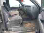 2001 Chevrolet Silverado 1500 LS с VIN 2GCEK19T011103637, выставлен на аукционе IAAI как лот 43259378 с пробегом 155 375 миль миль и . История ставок и продаж доступна на DreamBid. Изображение 5.