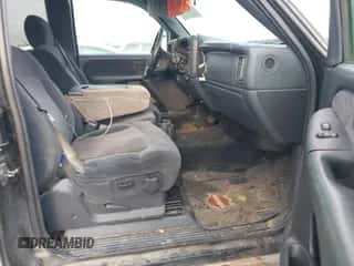 2001 Chevrolet Silverado 1500 LS z VIN 2GCEK19T011103637, wystawiony jako IAAI lot #43259378 z przebiegiem 155 375 mil mil oraz . Historia ofert i sprzedaży dostępna na DreamBid. Obrazek 5.