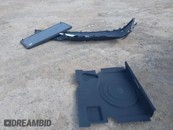 ✅ 2024 Chevrolet Equinox LT • VIN: 3GNAXUEG8RL329775 • Лот: 42722576. Опубликован ранее на IAAI с пробегом 7 388 миль. Бесплатный доступ к архиву аукционных продаж из США и подробный отчёт об истории автомобиля на DreamBid. Изображение 12.