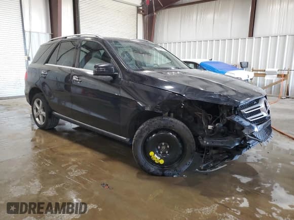 ✅ 2017 Mercedes-Benz GLE 350 • VIN: 4JGDA5HB3HA861434 • Lot: 82476425. Listed on Copart with 176,267 mi. Free auction sales archive from the USA and detailed vehicle history report at DreamBid. Image 4.