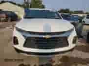 2022 Chevrolet Blazer LT z VIN 3GNKBCR48NS157325, wystawiony jako Copart lot #70367855 z przebiegiem 21 773 mil mil oraz Szkoda całkowita • Salvage title. Historia ofert i sprzedaży dostępna na DreamBid. Obrazek 5.