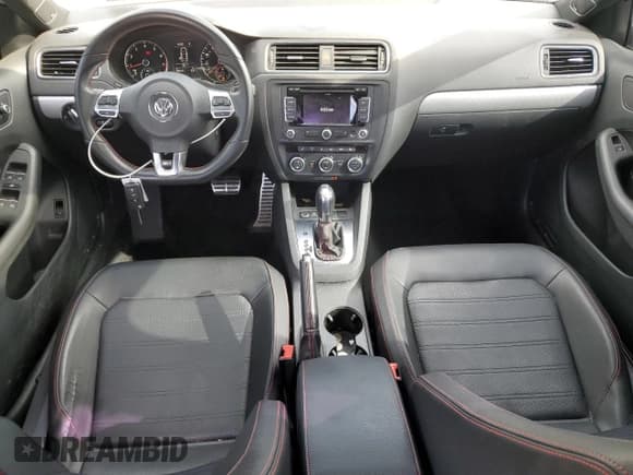 ✅ 2013 Volkswagen Jetta Autobahn • VIN: 3VW4A7AJ0DM242236 • Лот: 80339085. Опубликован ранее на Copart с пробегом 98 652 миль. Бесплатный доступ к архиву аукционных продаж из США и подробный отчёт об истории автомобиля на DreamBid. Изображение 8.