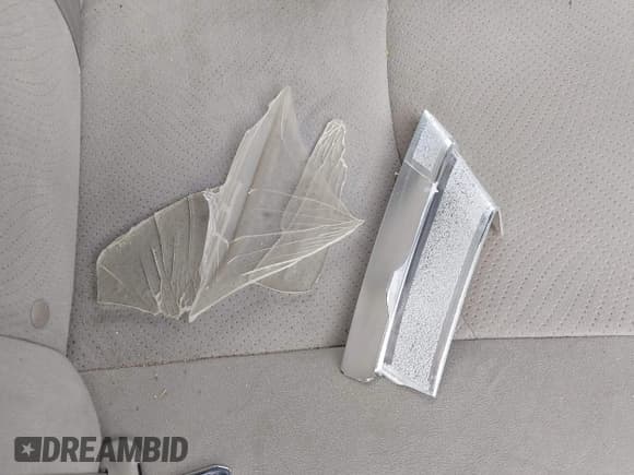 ✅ 2010 Toyota Prius III • VIN: JTDKN3DU3A0003887 • Лот: 43743128. Опубликован ранее на IAAI с пробегом 193 752 миль. Бесплатный доступ к архиву аукционных продаж из США и подробный отчёт об истории автомобиля на DreamBid. Изображение 12.