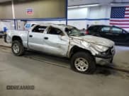 ✅ 2002 Dodge Dakota Sport • VIN: 1B7HG38NX2S509746 • Lot: 87681985. Wystawiony na Copart z przebiegiem Nie podano. Bezpłatny archiwum sprzedaży aukcyjnych z USA i szczegółowy raport historii pojazdu na DreamBid. Zdjęcie 4.