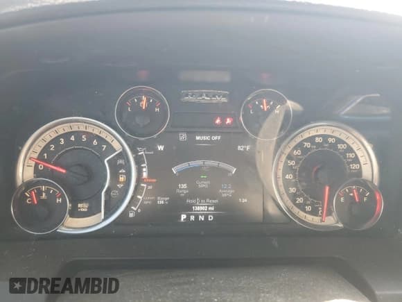 ✅ 2018 Ram 1500 Night • VIN: 1C6RR7MT4JS201083 • Lot: 82480095. Wystawiony na Copart z przebiegiem 138 902 mil. Bezpłatny archiwum sprzedaży aukcyjnych z USA i szczegółowy raport historii pojazdu na DreamBid. Zdjęcie 9.