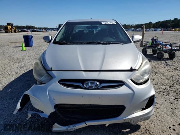 ✅ 2013 Hyundai Accent GLS • VIN: KMHCT4AE6DU290227 • Лот: 72024795. Опубликован ранее на Copart с пробегом 220 543 миль. Бесплатный доступ к архиву аукционных продаж из США и подробный отчёт об истории автомобиля на DreamBid. Изображение 5.