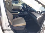 ✅ 2021 Toyota Sienna XLE • VIN: 5TDJRKEC8MS032240 • Lot: 42335055. Listed on IAAI with 42,265 mi. Free auction sales archive from the USA and detailed vehicle history report at DreamBid. Image 5.