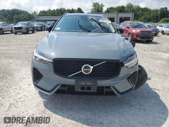 ✅ 2024 Volvo XC60 Plus Dark Theme • VIN: YV4H60DLXR1790787 • Lot: 63214565. Listed on Copart with 12,430 mi. Free auction sales archive from the USA and detailed vehicle history report at DreamBid. Image 5.