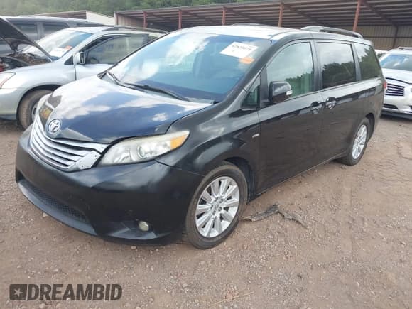 ✅ 2013 Toyota Sienna XLE • VIN: 5TDDK3DC7DS071281 • Лот: 42825079. Опубликован ранее на IAAI с пробегом 235 122 миль. Бесплатный доступ к архиву аукционных продаж из США и подробный отчёт об истории автомобиля на DreamBid. Изображение 2.