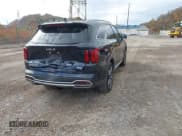 ✅ 2023 Kia Sorento EX • VIN: KNDRHDLG1P5211270 • Lot: 43603429. Wystawiony na IAAI z przebiegiem 35 307 mil. Bezpłatny archiwum sprzedaży aukcyjnych z USA i szczegółowy raport historii pojazdu na DreamBid. Zdjęcie 4.