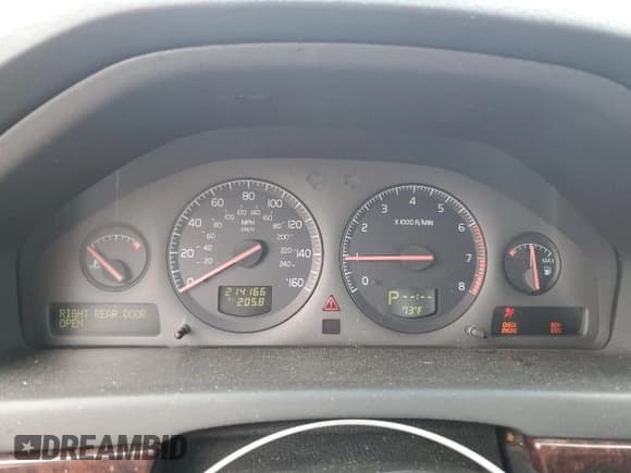 ✅ 2001 Volvo S80 • VIN: YV1TS94D211183190 • Lot: 72679644. Listed on Copart with 214,166 mi. Free auction sales archive from the USA and detailed vehicle history report at DreamBid. Image 9.