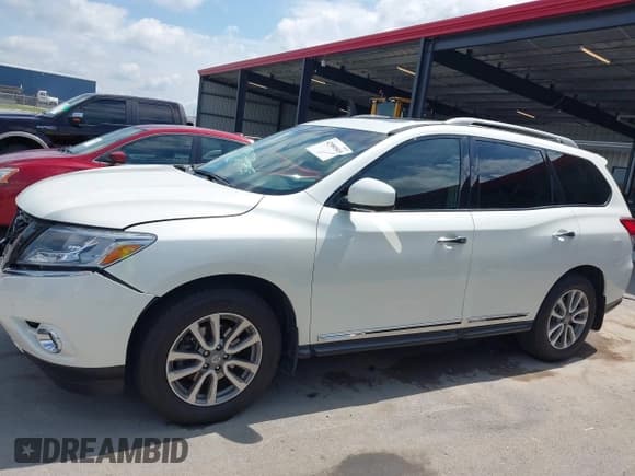 ✅ 2016 Nissan Pathfinder SV • VIN: 5N1AR2MM3GC626858 • Lot: 42980565. Wystawiony na IAAI z przebiegiem 100 991 mil. Bezpłatny archiwum sprzedaży aukcyjnych z USA i szczegółowy raport historii pojazdu na DreamBid. Zdjęcie 14.