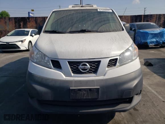 ✅ 2019 Nissan NV200 SV • VIN: 3N6CM0KN9KK695517 • Lot: 67599095. Wystawiony na Copart z przebiegiem 185 163 mil. Bezpłatny archiwum sprzedaży aukcyjnych z USA i szczegółowy raport historii pojazdu na DreamBid. Zdjęcie 5.